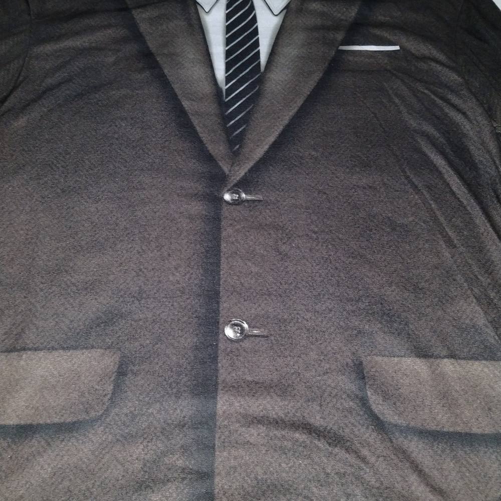Shirt - Picture 3 of 4